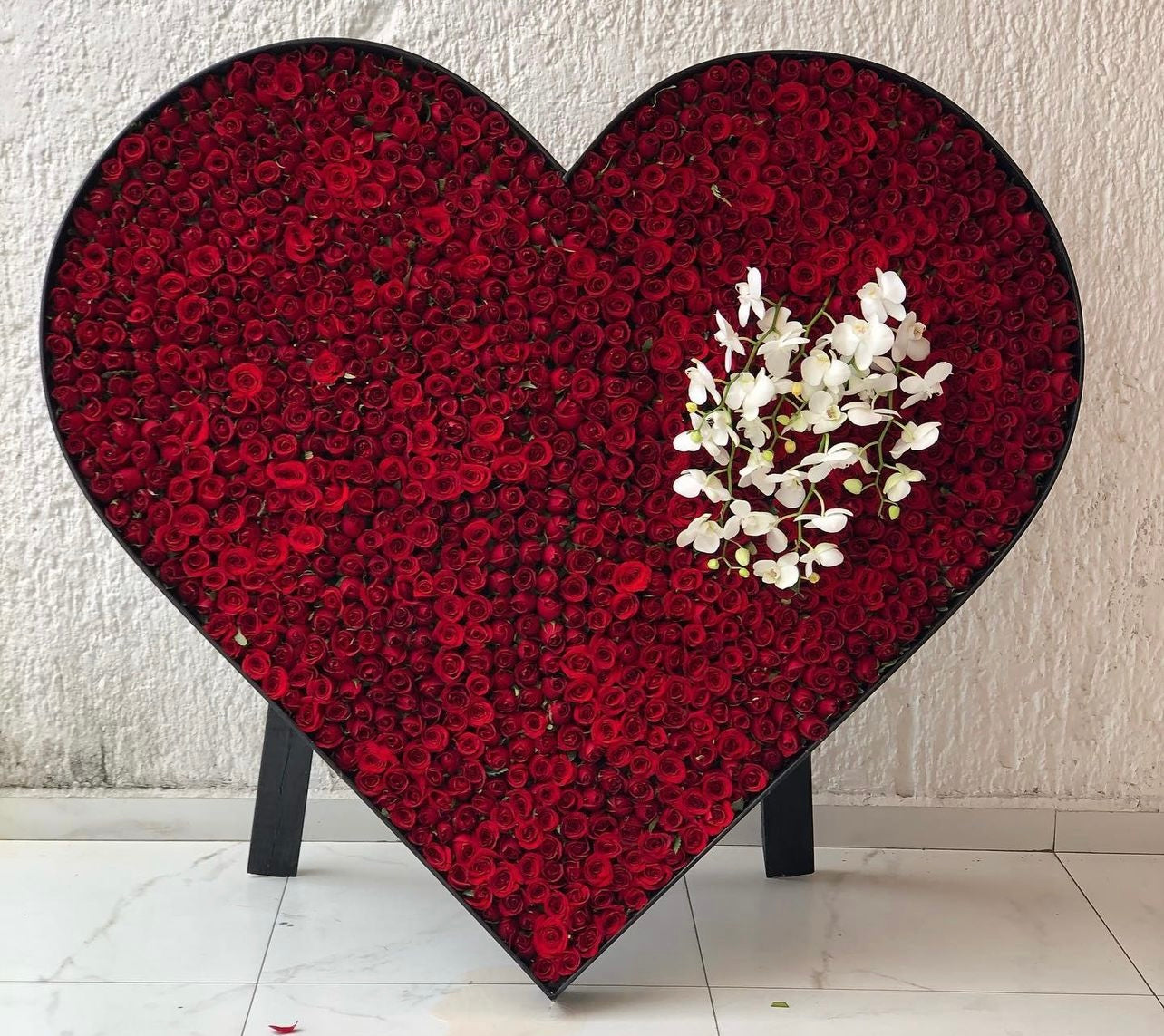 Lovely Floral Sculpture