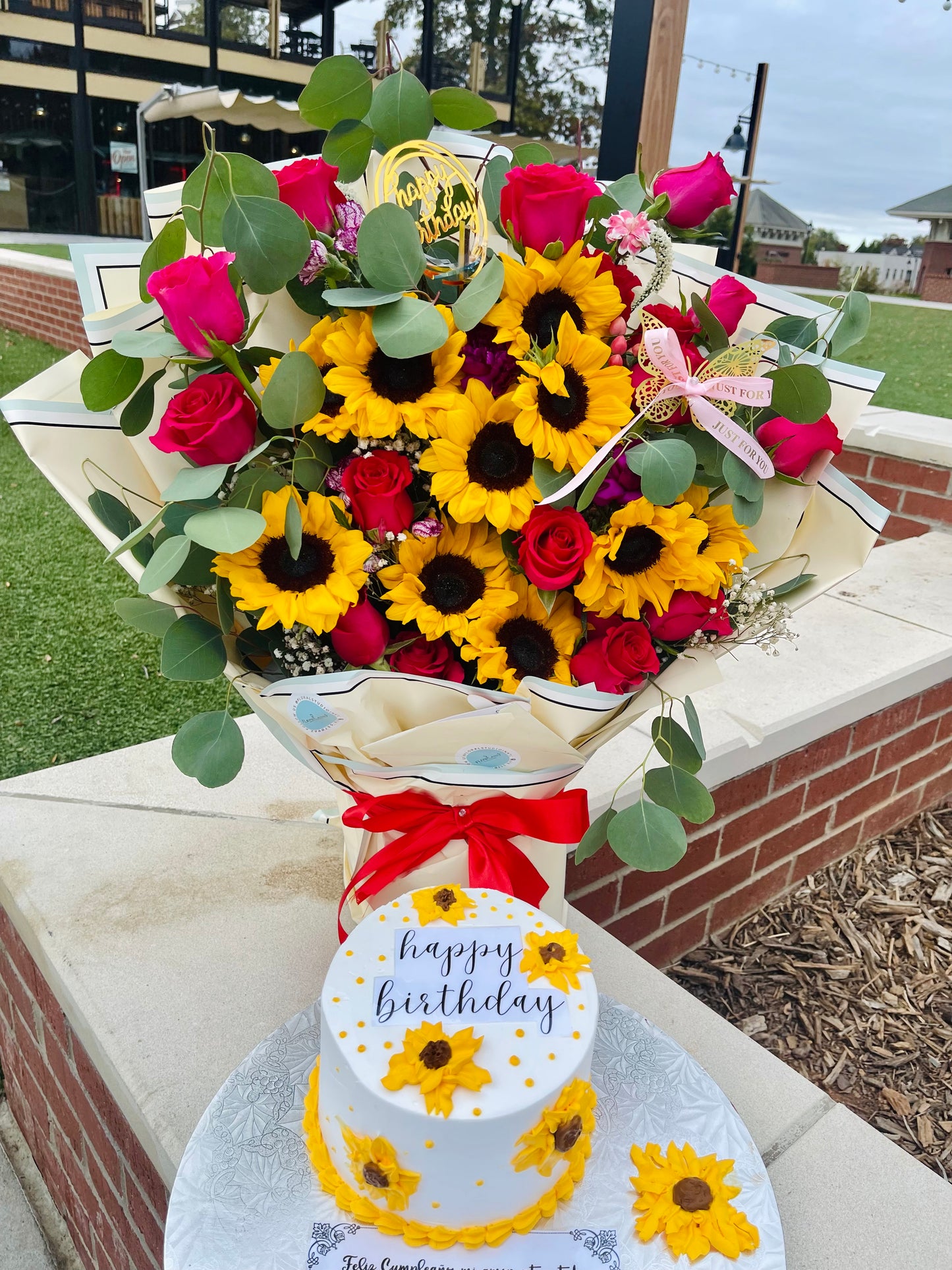 Cake & Bouquet